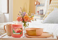 Carica l&#39;immagine nel visualizzatore di Gallery, Yankee Candle, Candela grande vaso, Rosa vaso - Ilgrandebazar