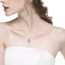Carica l&#39;immagine nel visualizzatore di Gallery, GinoMay, collana con ciondolo a forma di&quot;I Love You&quot;, Collana Con Diamanti - Ilgrandebazar
