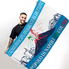 Carica l&#39;immagine nel visualizzatore di Gallery, MAGNATEVE &#39;O LIMONE Bandiera Popolo di Napoli 2023 Originale – Bandiera 90x150 cm Vesuvio Erutta – Gadget Idea Regalo Tifoso Calcio Originali – Idee Regali Divertenti per Tifosi