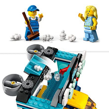 Carica l&#39;immagine nel visualizzatore di Gallery, LEGO 60362 City Autolavaggio, Gioco per Bambini e Bambine da 6 Anni, Set con Spazzole Rotanti, Macchina Giocattolo e 2 Minifigure, Piccola Idea Regalo Giocattolo per Bambina e Bambino