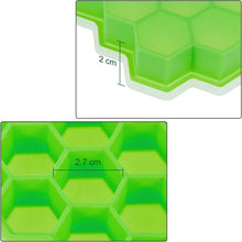Carica l&#39;immagine nel visualizzatore di Gallery, GOLDGE Stampo Ghiaccio con Coperchio, 37 Cubetti Vaschette Ghiaccio in Silicone da 2,1 cm, BPA-Free, Rilascio Facile Stampi per Ghiaccio, per Acqua, Cocktails, Drink, Whiskey e Succo