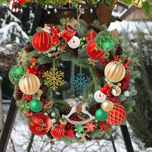 Carica l'immagine nel visualizzatore di Gallery, FAMKEEP Palline di Natale 70pz Palline Natalizie Decorazioni Albero di Natale Palla Palline decorative Rosso e Verde, Diverse Forme Plastica decorazioni per albero di Natale Addobbi Feste Nozze