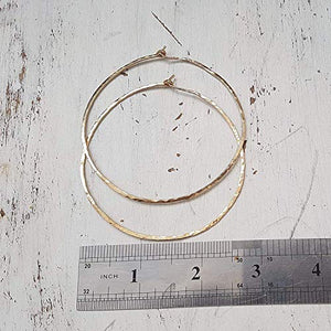 Orecchini a cerchio martellati 14k oro riempito a grandi...