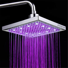 Carica l'immagine nel visualizzatore di Gallery, DAXGD Soffione Doccia con 12pcs LED, 8 pollici, Quadrato controllo della temperatura, a soffitto cromato finito, 3 colore cambiando flusso d'acqua alimentato