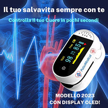 Carica l&#39;immagine nel visualizzatore di Gallery, PulsoMedical Saturimetro da Dito Professionale Certificato CE, Pulsossimetro Ossimetro 4 Pile AAA OMAGGIO, Saturazione Ossigeno Sp02, Frequenza, Battito Cardiaco, Indice di Perfusione