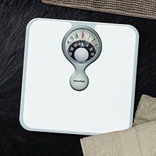 Carica l&#39;immagine nel visualizzatore di Gallery, Salter 484 WHKR Bilancia Pesapersone Analogica Compatta, Argento/Bianco Bianco