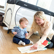 Carica l'immagine nel visualizzatore di Gallery, Hauck Lettino da Viaggio Dream N Play Plus - Culla Neonato fino a 15kg - Letto Pieghevole 60x120cm - Box Bambini con Uscita Laterale - Borsa Inclusa - Beige