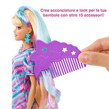 Carica l&#39;immagine nel visualizzatore di Gallery, Barbie - Super Chioma Bambola con abito a stelle, capelli fantasia lunghi 21,6cm, 15 accessori alla moda - 8 con effetto cambia colore, Giocattolo per Bambini 3+ Anni, HCM88