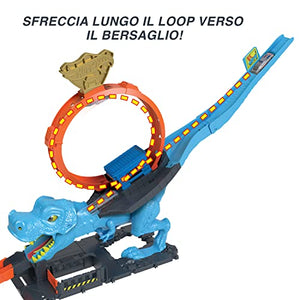Hot Wheels - Hot Wheels City Pista con 1 macchinina, sfreccia attraverso un loop gigante per sconfiggere il mega dinosauro, acrobatica da corsa con T-Rex, giocattolo per bambini 4+ Anni, HNP77