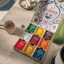 Carica l'immagine nel visualizzatore di Gallery, Pukka Herbs | Selection Box | Il meglio dei tè e delle tisane biologiche Pukka| Idea Regalo | 45 filtri