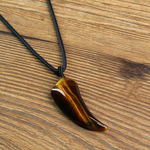 Carica l&#39;immagine nel visualizzatore di Gallery, COAI Pendente Dente di Lupo in Occhio Tigre, Collana da Uomo in...