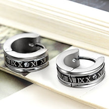 Carica l&#39;immagine nel visualizzatore di Gallery, Flongo orecchini uomo in acciaio romatico lettering schema cerchio forma Nero - Ilgrandebazar