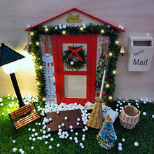Carica l&#39;immagine nel visualizzatore di Gallery, Porta Elfo Natale Kit Apribile, Porticina Elfo Natale Legno, Miniature Natalizie Fai Da Te Casa, Gnomi Porta Delle Accessori, Decorazioni Casa Natale Albero Legno Finestra Pupazzo Zerbino Lanterna (B)