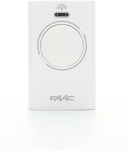 Carica l&#39;immagine nel visualizzatore di Gallery, FAAC 787007 AUTOMAZIONE CANCELLO Telecomando XT2 433 SLH LR TRASMITTENTE 2 CANALI Bianca 433 MHz