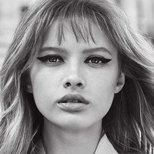 Carica l&#39;immagine nel visualizzatore di Gallery, L&#39;Oréal Paris Superliner, Eyeliner Flash Cat Eye, Formula a Lunga Tenuta,...