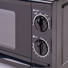 Carica l'immagine nel visualizzatore di Gallery, BBK Forno a Microonde Meccanico, 20 litri, 700 Watts, 4 anni di garanzia, Nero, 20MWS-706M/B
