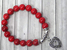 Carica l&#39;immagine nel visualizzatore di Gallery, Bracciale da donna in perle di turchese rosso con pendente argento... - Ilgrandebazar
