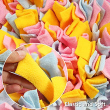 Carica l&#39;immagine nel visualizzatore di Gallery, IEUUMLER Pet Training Snuffling Mat Fatti a 45x45cm, Pink &amp; Yellow &amp; Blue