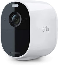 Carica l'immagine nel visualizzatore di Gallery, Arlo Essential Spotlight, Telecamera di videosorveglianza WiFi senza fili, con faro e allarme, Visione Notturna a Colori, 1080p, Audio, non richiede Base, 90 giorni di Arlo Secure inclusi, Bianco
