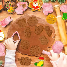 Carica l&#39;immagine nel visualizzatore di Gallery, 16 Pezzi Formine per Biscotti Natalizi, Formine Biscotti Natale 3D Tagliabiscotti Natalizi Plastica Stampi Biscotti, Stampo per Biscotti Natalizi per Decorare Biscotto Dolci Torta