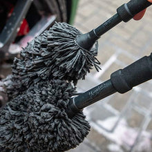 Carica l&#39;immagine nel visualizzatore di Gallery, Meguiar&#39;s Car Care X1902EU Spazzola in Microfibra per la Pulizia dei Cerchi