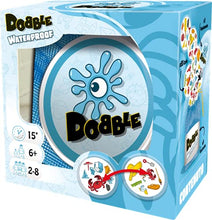 Carica l'immagine nel visualizzatore di Gallery, Asmodee Dobble: Waterproof, Gioco di Carte per Tutta la Famiglia, Edizione in Italiano, 8247, Single