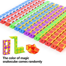 Carica l'immagine nel visualizzatore di Gallery, GOLDGE 24 Pack Mini Serpente Magico, 24 Blocchi Giocattolo Twist Cubo Puzzle Gadget Bambini Regalini Fine Festa Compleanno per Ragazzi