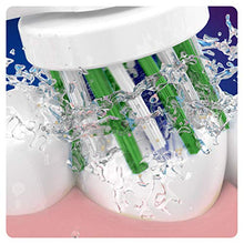 Carica l'immagine nel visualizzatore di Gallery, Oral-B CrossAction Testine di Ricambio con Tecnologia CleanMaximiser,...