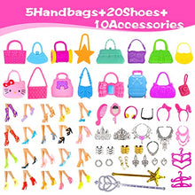 Carica l&#39;immagine nel visualizzatore di Gallery, 56 Set Abbigliamento e Accessori per Barbie Doll, Accessori per Bambole Mini Vestiti Abiti Pantaloni Bikini Scarpe Borsa Accessori per 11.5 Pollici Principessa Bambola (Consegna Casuale)