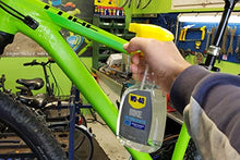 Carica l'immagine nel visualizzatore di Gallery, WD-40 Bike - Detergente Bici Spray ad Azione Rapida - 500 ml