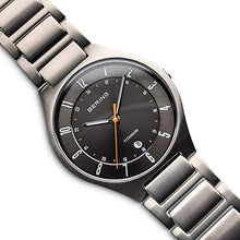 Carica l&#39;immagine nel visualizzatore di Gallery, BERING Orologio Analogico Quarzo Uomo con Cinturino in Titanio 11739-772 - Ilgrandebazar