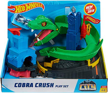 Carica l&#39;immagine nel visualizzatore di Gallery, Hot Wheels Attacco al Cobra Playset per Stimolare Immaginazione e Creatività...