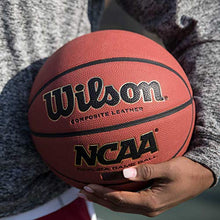 Carica l'immagine nel visualizzatore di Gallery, Wilson NCAA Replica Game Pallone da Pallacanestro OFFICIAL