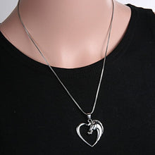 Carica l&#39;immagine nel visualizzatore di Gallery, Gioiello collana ciondolo cavallo/pony/amore amité/regalo originale donna... - Ilgrandebazar