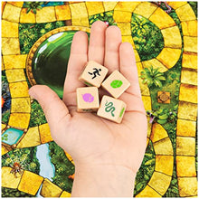 Carica l&#39;immagine nel visualizzatore di Gallery, Spin Master Games EDITRICE Giochi - Jumanji - Jumanji Classico - Gioco da Tavolo in Legno - Gioco in Scatola d&#39;avventura, per Adulti e Bambini - Board Game da 2 a 4 Giocatori - per sfide in Famiglia