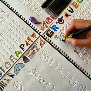GROOVE Calligraphy 4 Quaderni Riutilizzabili, A4 con Scanalature Premium, Alfabeto, Corsivo, Numeri, Disegni+2 Penne Magiche+10 Inchiostro+2 Correttori di Postura delle Dita