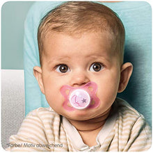Carica l&#39;immagine nel visualizzatore di Gallery, MAM 523322 - Ciuccio &quot;Night&quot; in silicone per bambine da 0 a 6 mesi, Rossa