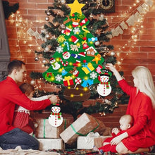 Carica l'immagine nel visualizzatore di Gallery, AOUVT Albero di Natale in Feltro per Bambini, Decorazione per Albero di Natale in Feltro Fai da te, Albero di Natale in Feltro con 40 Addobbi Rimovibili e 30 luci LED, Regali di Natale per Bambini