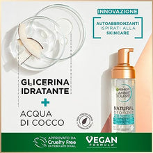 Carica l&#39;immagine nel visualizzatore di Gallery, Garnier Ambre Solaire Mousse Autoabbronzante Natural Bronzer, Viso e Corpo, Per un&#39;Abbronzatura Naturale fino ad Una Settimana, Formula Vegana Arricchita con Acqua di Cocco Idratante, 200 ml