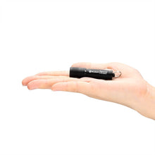 Carica l&#39;immagine nel visualizzatore di Gallery, Olight i3E EOS Torcia Portachiavi Mini Impermeabile IPX8, LED 90 lumens Nero - Ilgrandebazar