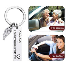 Carica l&#39;immagine nel visualizzatore di Gallery, ortachiavi 2 Pcs, Portachiavi da Uomo Personalizzati per Auto, I Need You...