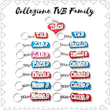 Carica l&#39;immagine nel visualizzatore di Gallery, Portachiavi in legno fatto a mano personalizzato con la scritta Mamma TVB,... - Ilgrandebazar
