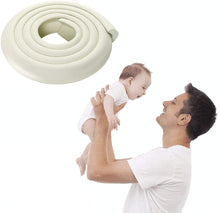 Carica l'immagine nel visualizzatore di Gallery, Vicloon Protezioni per Bordi, Schiuma Anti Collisione Bordi e Angoli, 2M Striscia Protezione con 4 Paraspigoli Angolari Per Bambini, Antiurto Bordi Protettivi Angoli Rotolo (Latte Bianco) Beige