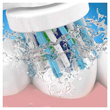 Carica l'immagine nel visualizzatore di Gallery, Oral-B CrossAction Testine di Ricambio per Spazzolino Elettrico, Pacco...