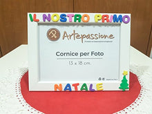 Carica l&#39;immagine nel visualizzatore di Gallery, Cornici per foto in legno con scritto IL NOSTRO PRIMO NATALE decorata con... - Ilgrandebazar