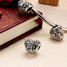Carica l&#39;immagine nel visualizzatore di Gallery, HMILYDYK, charm a forma di cuore in argento sterling con cristalli Swarovski... - Ilgrandebazar