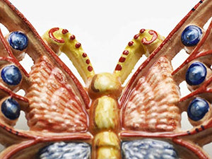 Farfalla media in ceramica traforata rossa e blu - Ilgrandebazar