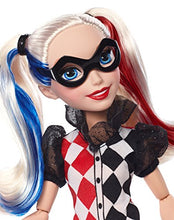 Carica l&#39;immagine nel visualizzatore di Gallery, DC Super Hero Girls Bambola Harley Queen, 30.5 cm, DLT65