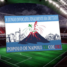 Carica l&#39;immagine nel visualizzatore di Gallery, MAGNATEVE &#39;O LIMONE Bandiera Popolo di Napoli 2023 Originale – Bandiera 90x150 cm Vesuvio Erutta – Gadget Idea Regalo Tifoso Calcio Originali – Idee Regali Divertenti per Tifosi
