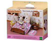 Carica l&#39;immagine nel visualizzatore di Gallery, Sylvanian Families 2934 - Letto Matrimoniale e Accessori per Bambole